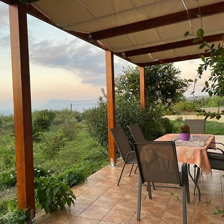 Chrissi'S House With Garden And Sea View Zerviana Villa Kíssamos Buitenkant foto