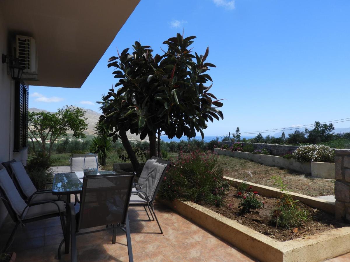 Chrissi'S House With Garden And Sea View Zerviana Villa Kíssamos Buitenkant foto